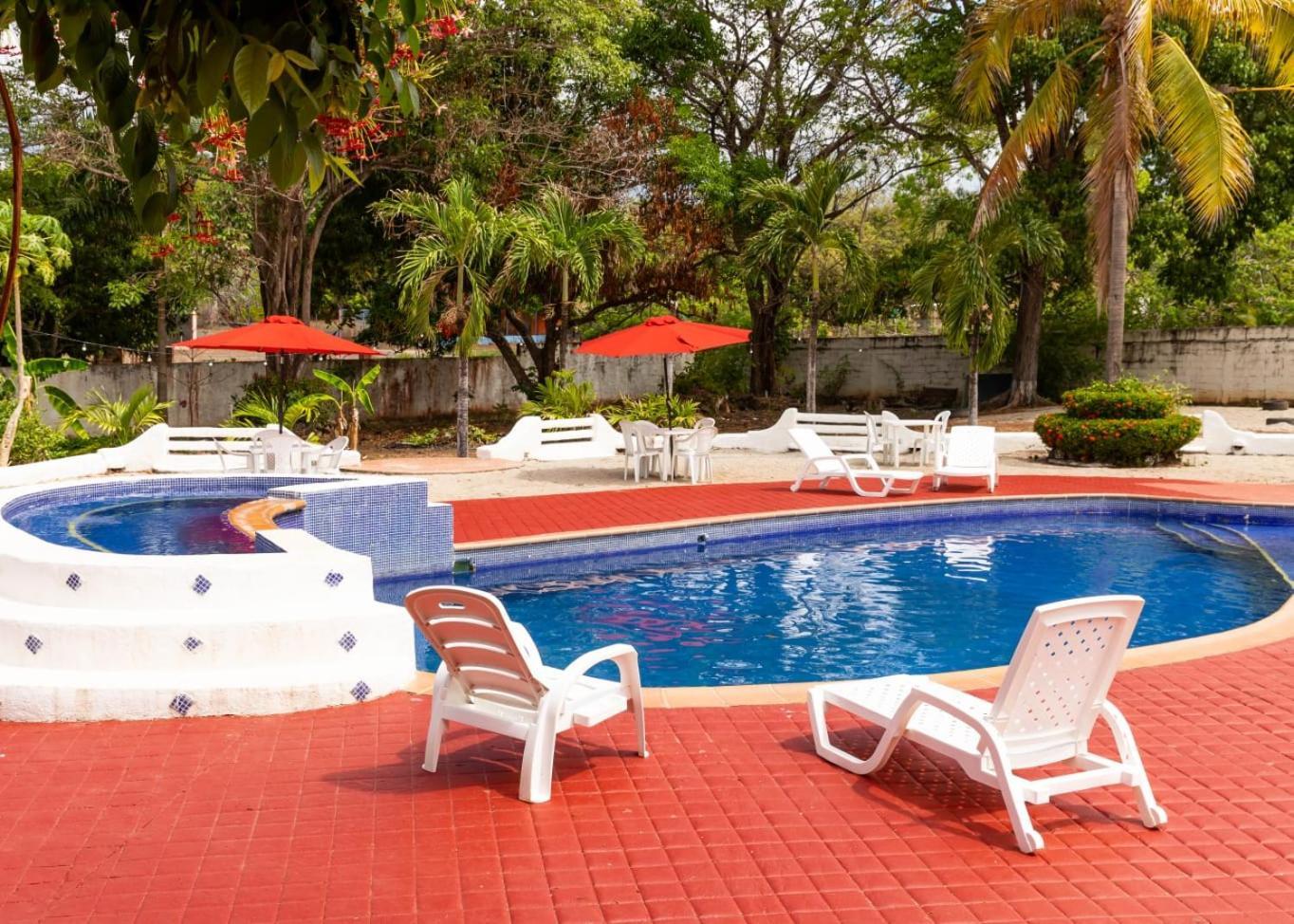Mia Nueva Gorgona Hotel Exterior photo