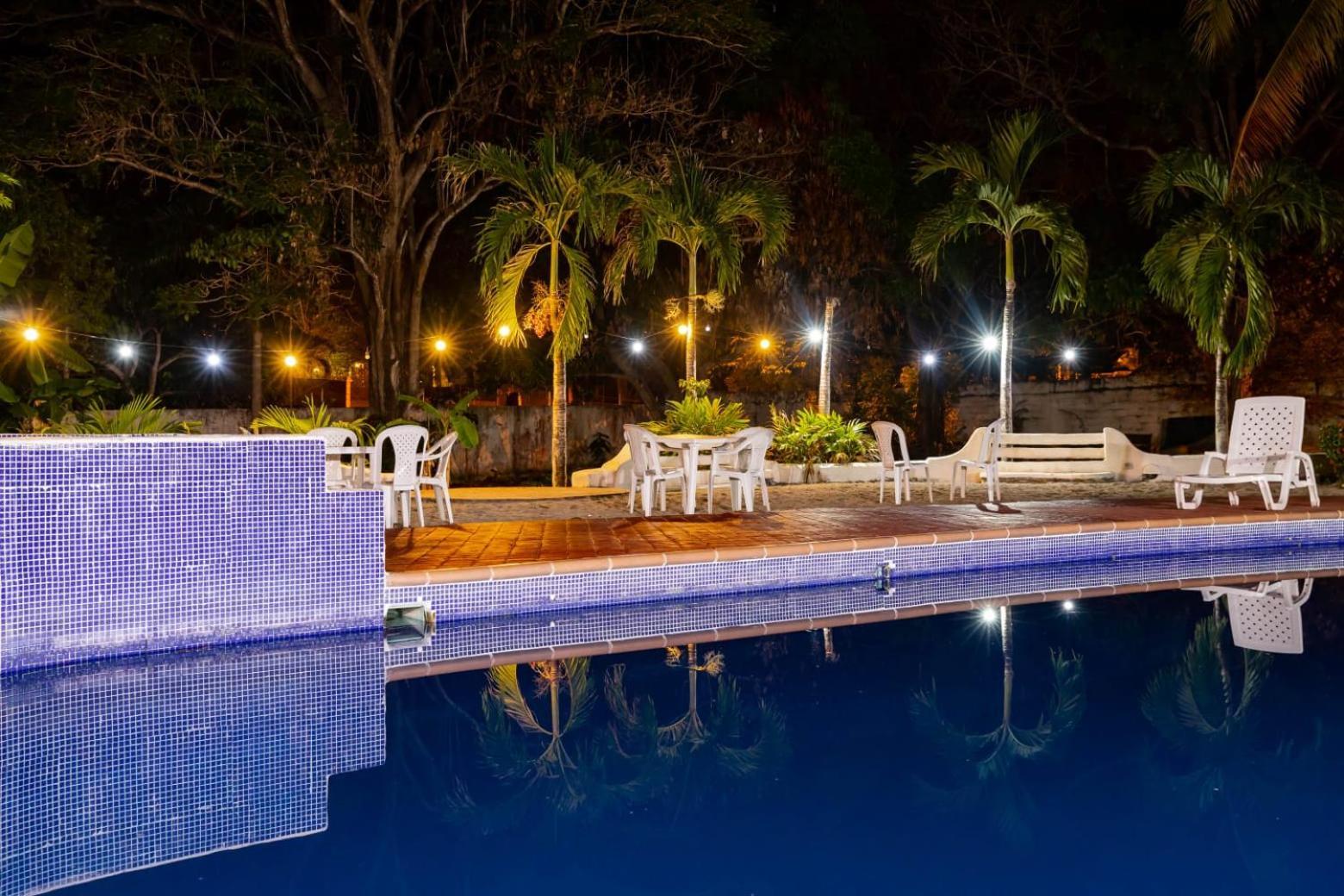 Mia Nueva Gorgona Hotel Exterior photo